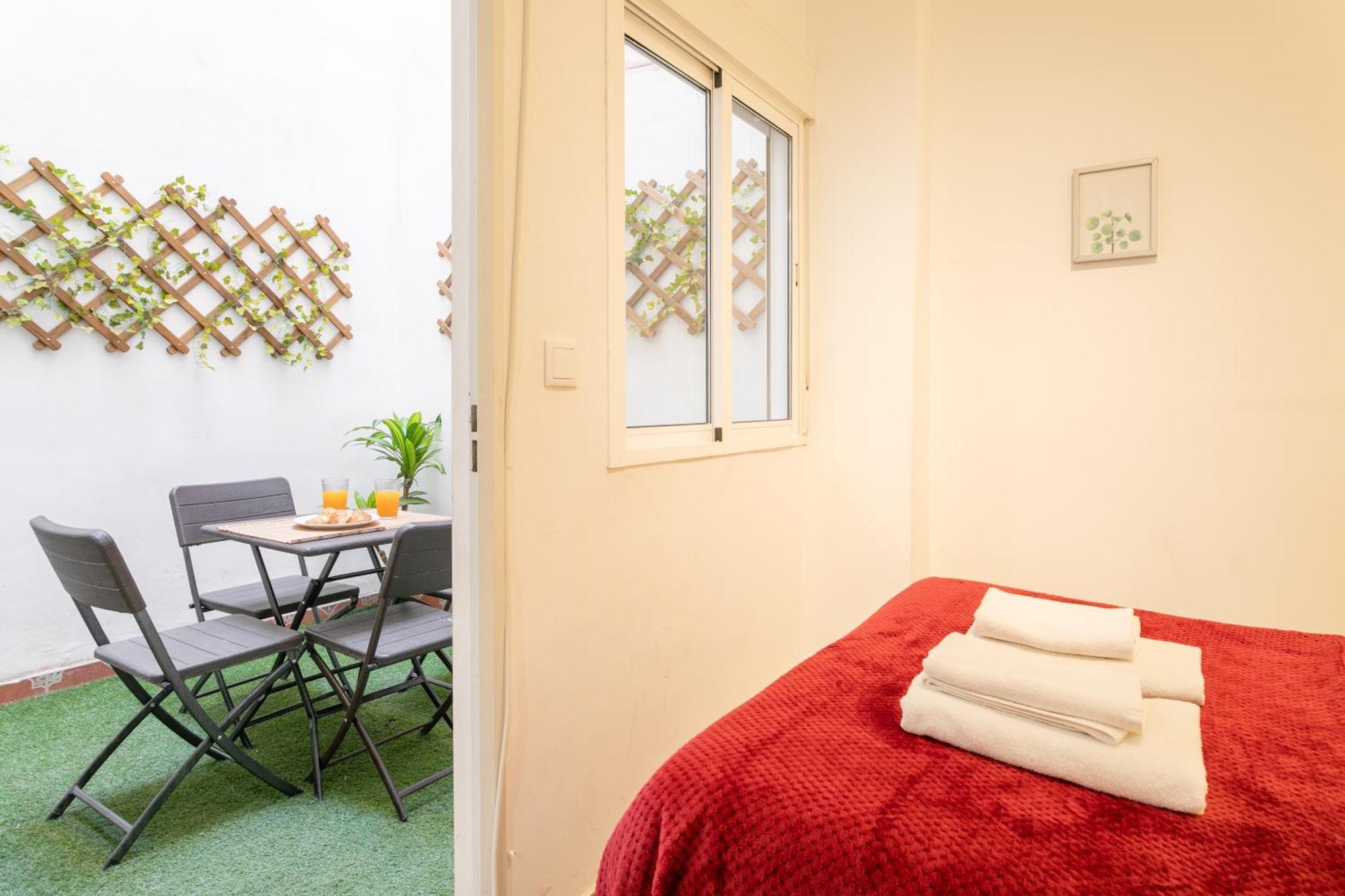 Apartamentos Centricos De San Leandro Alicante Exteriör bild